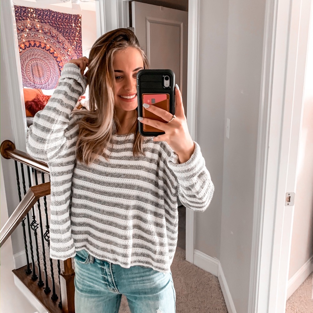 Cropped sweater